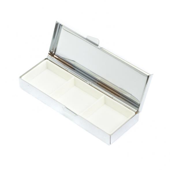 Таблетница на 3 отделения камень эвдиалит цвет серебро 127357