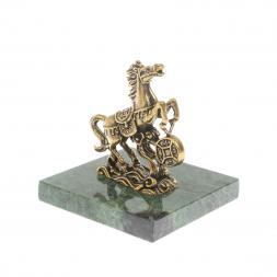 Статуэтка "Конь с монетой " из змеевика и бронзы 5,5х53,5х5,5 см