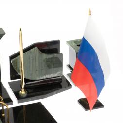 Настольный набор с гербом и флагом России камень офиокальцит
