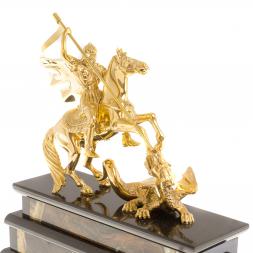 Часы из офиокальцита и бронзы &amp;quot;Георгий Победоносец&amp;quot;