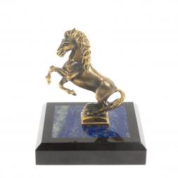 Бронзовая статуэтка &amp;quot;Конь на дыбах&amp;quot; на подставке из лазурита