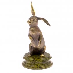 Статуэтка &amp;quot;Кролик&amp;quot; из бронзы на подставке из змеевика