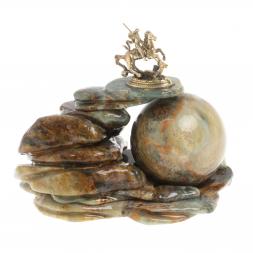 Композиция "Георгий Победоносец" с шаром из офиокальцита 7 см