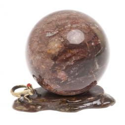 Композиция &amp;quot;Ящерица на скале&amp;quot; с шаром из креноида 8 см