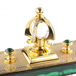 Каминные часы с подсвечниками из малахита