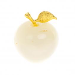 Сувенир "Яблоко" из белого оникса (2)