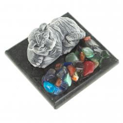 Сувенир фигурка "Тигрёнок лежит" из змеевика и мрамолита 5х5х4 см