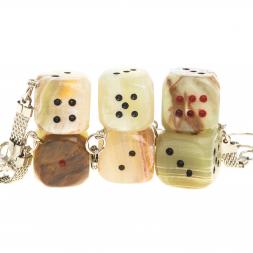 Брелок &amp;quot;Игральный кубик&amp;quot; из камня оникс 2х2 см