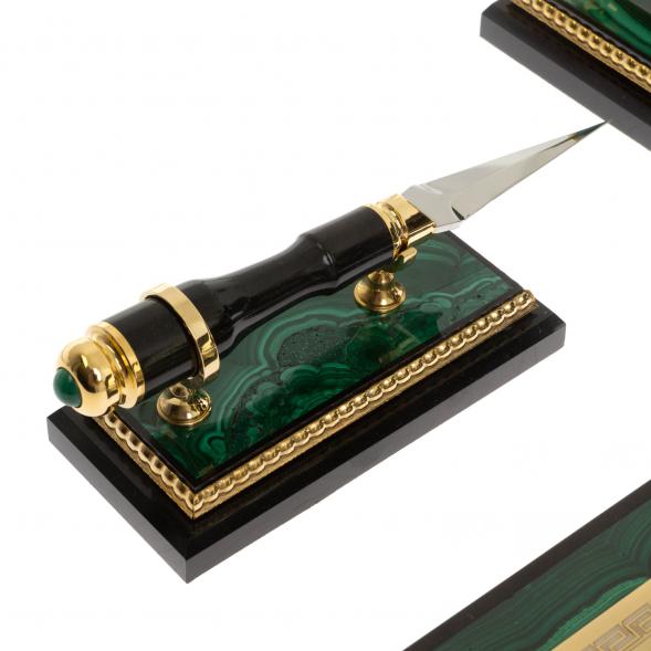 Письменный набор &amp;quot;Георгий Победоносец&amp;quot; из малахита Златоуст 129488