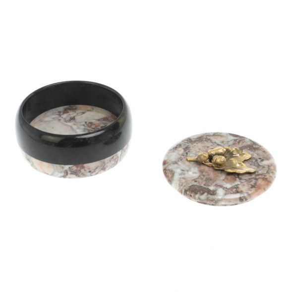 Шкатулка круглая &amp;quot;Желуди&amp;quot; камень креноид 10,5х10,5х6,5 см 127923