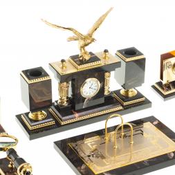 Настольный набор из яшмы и долерита "Орел"