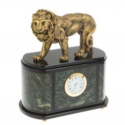 Часы "Лев" из шабровского змеевика и мрамолита