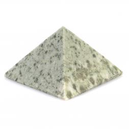 Пирамида из жадеита 5х5х3,5 см