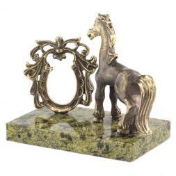 Статуэтка "Лошадка с ажурной подковой" из бронзы и змеевика