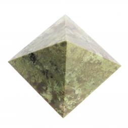 Пирамида из жадеита 7х7х5 см