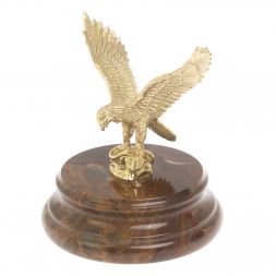 Бронзовая статуэтка "Орёл" на яшме 11,5х11,5х13 см