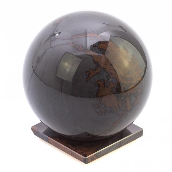 Шар из обсидиана 12 см на подставке черно-коричневый 124714