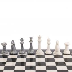 Шахматы "Стаунтон" из мрамолита 44х44 см белый мрамор / змеевик