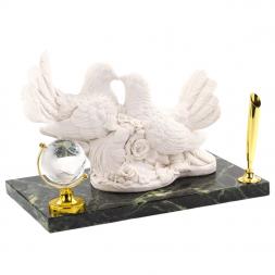 Подставка под ручку &amp;quot;Два голубя&amp;quot; из мрамолита