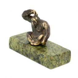 Статуэтка &amp;quot;Думающая обезьяна&amp;quot; бронза змеевик