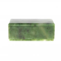 Шкатулка из нефрита 12,5х6х5,4 см