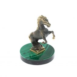 Статуэтка &amp;quot;Конь на дыбах&amp;quot; на подставке из малахита 5,5х5,5х7,5 см