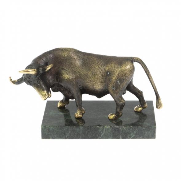 Бронзовая фигурка &amp;quot;Бык&amp;quot; на подставке из камня змеевик 121338