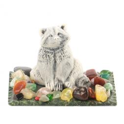 Сувенир &amp;quot;Енот сидит&amp;quot; из мрамолита