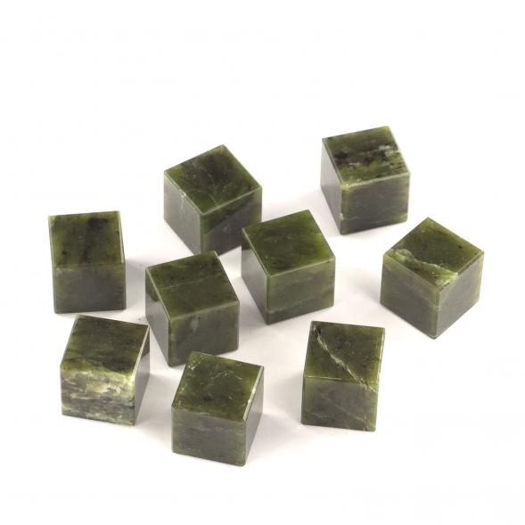 Подарочные камни для виски из нефрита 9 штук в деревянной коробке 121249