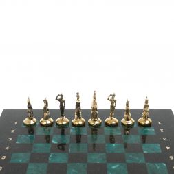Шахматы &amp;quot;Итальянская война&amp;quot; фигуры бронза доска 28х28 см из змеевика