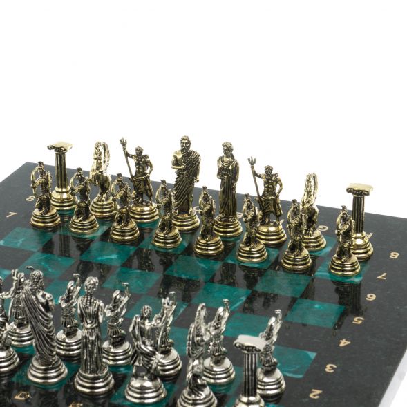 Шахматы &amp;quot;Римские лучники&amp;quot; доска 28х28 см из змеевика 127715