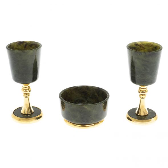 Набор водочный из нефрита 2 рюмки и соусник 129317