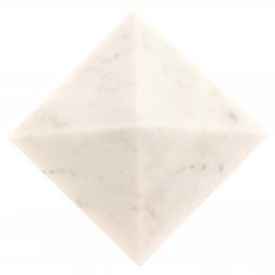 Пирамида из белого мрамора 9,5х9,5х7,5 см