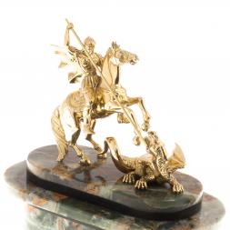 Часы "Георгий Победоносец" из офиокальцита