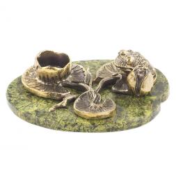 Подсвечник из бронзы и змеевика &amp;quot;Царевна лягушка&amp;quot;