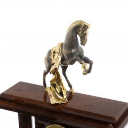 Письменный набор "Конь на дыбах" камень обсидиан