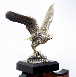 Каминные часы с канделябрами "Охота" из натуральной яшмы и бронзы