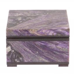 Шкатулка из камня чароит 7х7х4,5 см