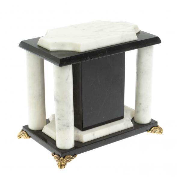 Часы из мрамора 17х12х17 см 129401