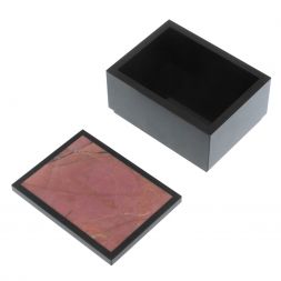 Шкатулка из родонита и долерита 9х7,5х5,3 см