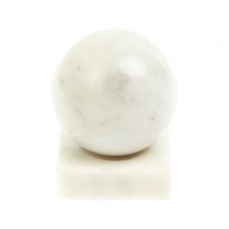 Шар 5 см из белого мрамора на подставке 5х5 см