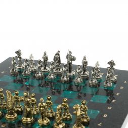 Шахматы "Дон Кихот" доска 28х28 см из змеевика