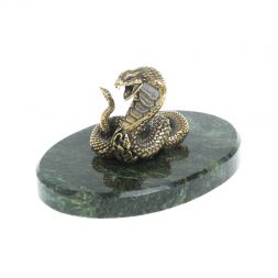 Статуэтка &amp;quot;Кобра&amp;quot; на подставке из шабровского змеевика 10х7,5х5,5 см