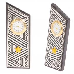 Часы "Погон генерал" цвет серебро камень змеевик треугольные