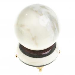 Шар антистресс 10,5 см из мрамора газган на подставке