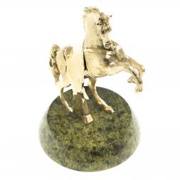 Статуэтка из бронзы &amp;quot;Конь на дыбах&amp;quot; на подставке из змеевика