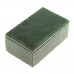 Шкатулка из нефрита прямоугольная 9х5,5х4,5 см