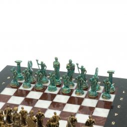 Шахматы "Подвиги Геракла" фигуры бронза / патина 28х28 см из мрамора и лемезита