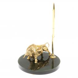 Статуэтка &amp;quot;Бык&amp;quot; с подставкой под ручку на нефрите 13х13х22 см