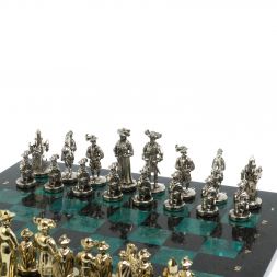 Шахматы &amp;quot;Средневековье&amp;quot; доска 44х44 см / шабровский змеевик